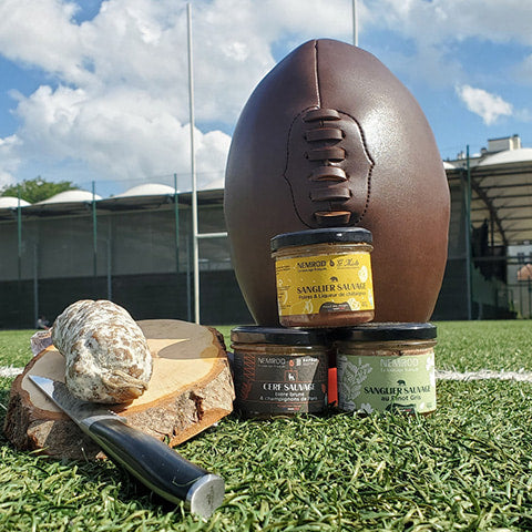 Charcuterie gibier accompagné ballon de rugby