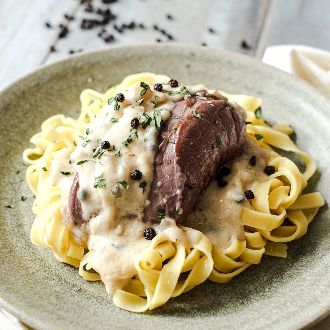 Pavés de biche sauce au poivre