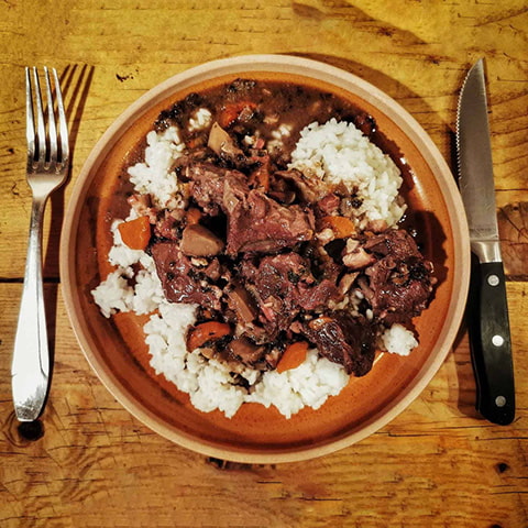 Civet de sanglier savoyard façon Bourguignon | Nemrod.co