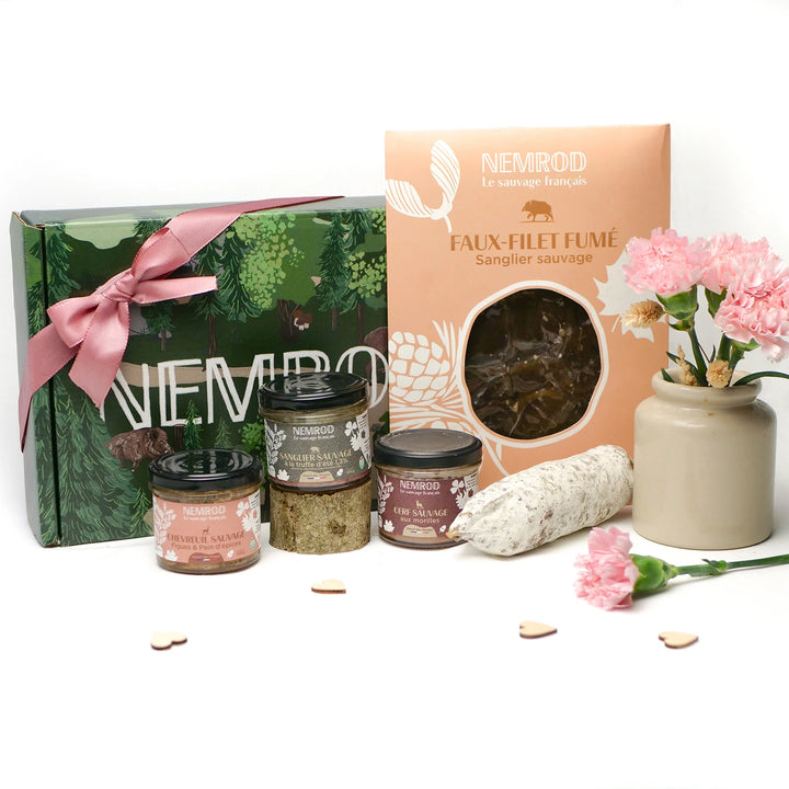 Coffret « Le Festif » avec 3 terrines, un saucisson et du faux-filet de sanglier